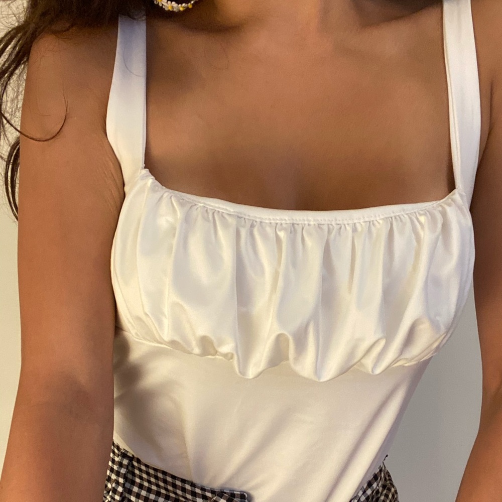 White camisole - Picture 3 of 3